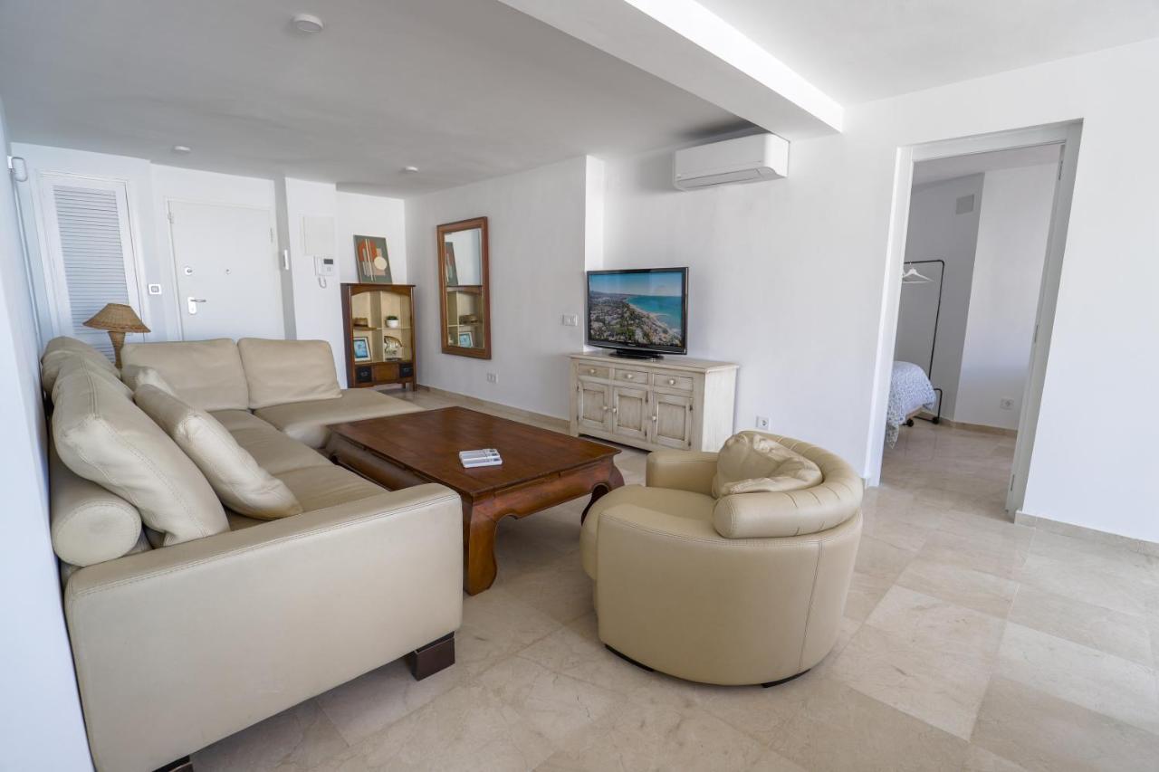 Marbella Centre Beachfront & Pool Exterior foto